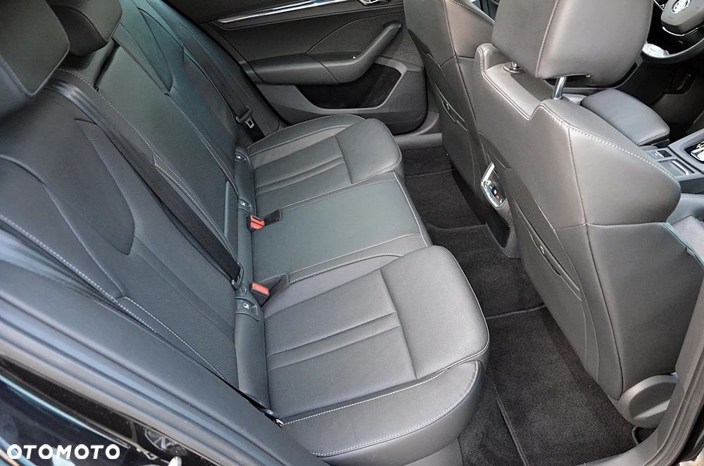 Skoda Octavia 2.0 TDI DSG First Edition - 31
