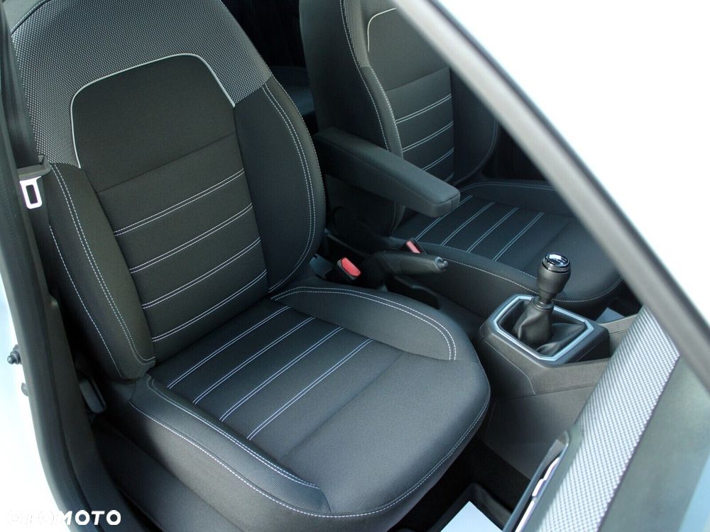 Dacia Sandero - 13