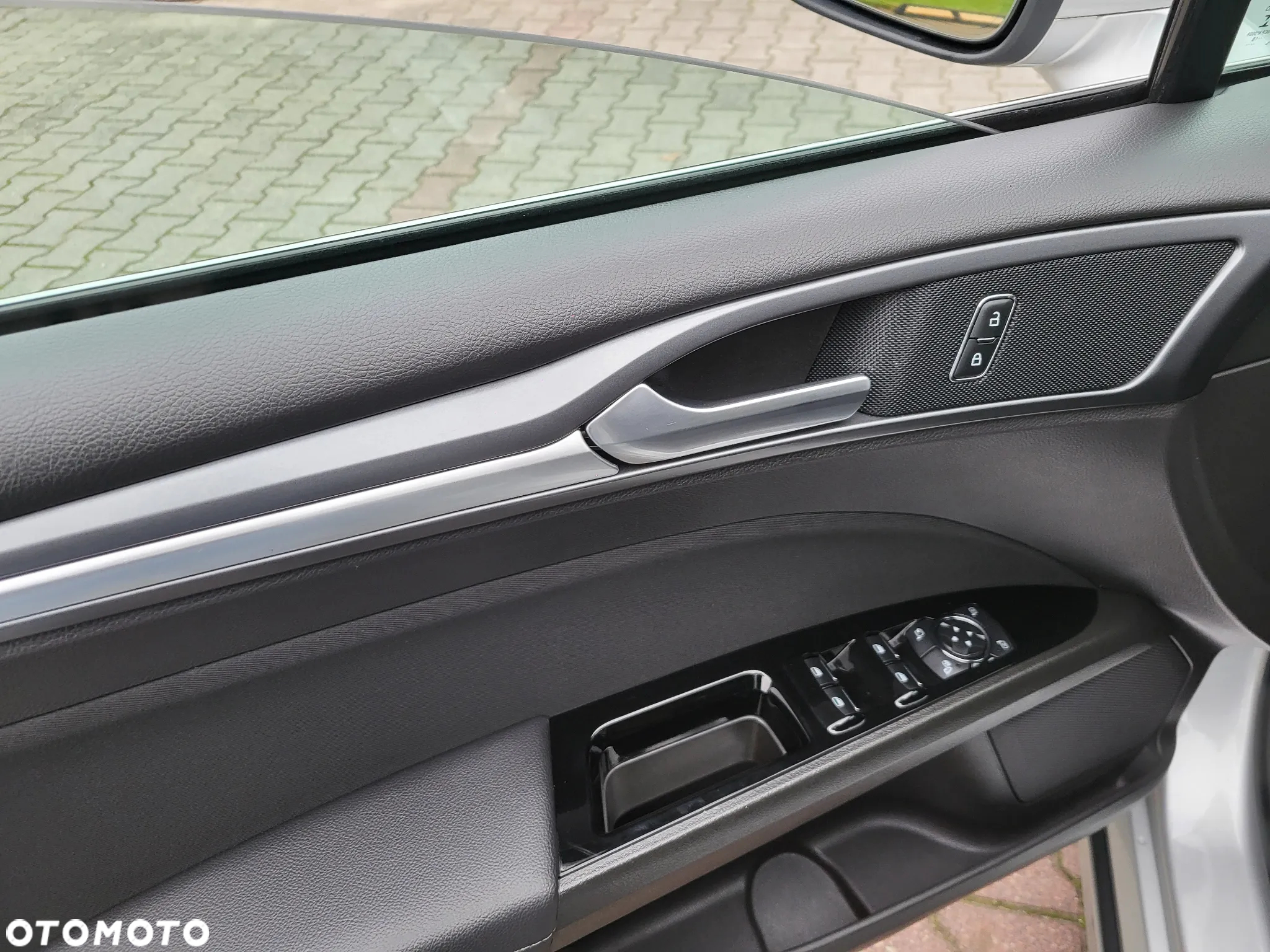 Ford Mondeo - 24