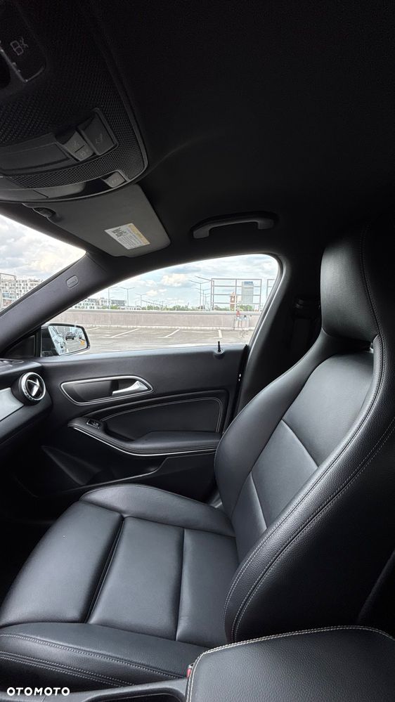 Mercedes-Benz CLA 250 7G-DCT SCORE - 30