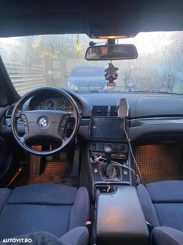 BMW Seria 3 325xi Edition Sport - 9