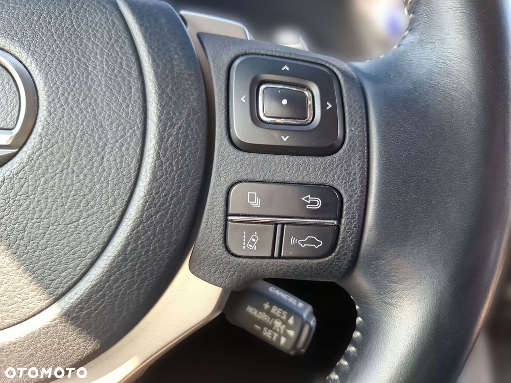 Lexus NX 300h Business Edition AWD - 32