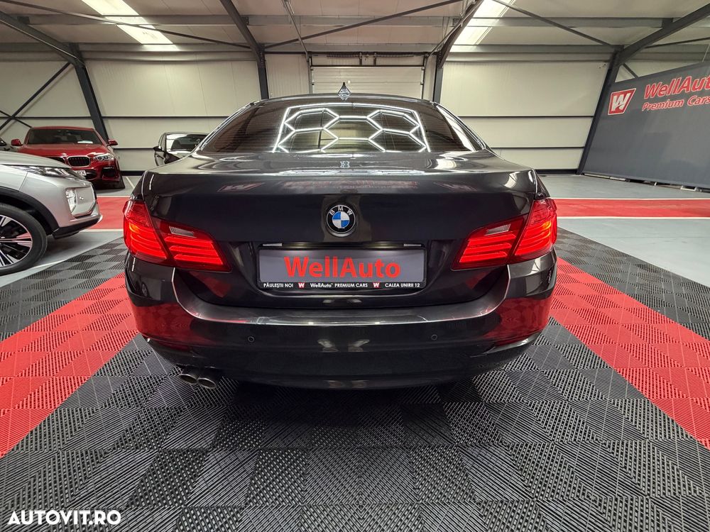 BMW Seria 5 520d - 5