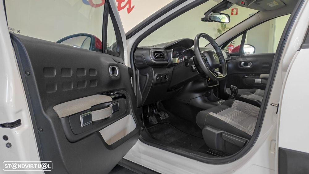 Citroën C3 1.2 PureTech Shine - 15