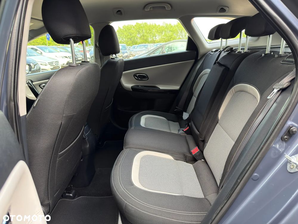 Kia Ceed 1.6 CVVT ISG Spirit - 24