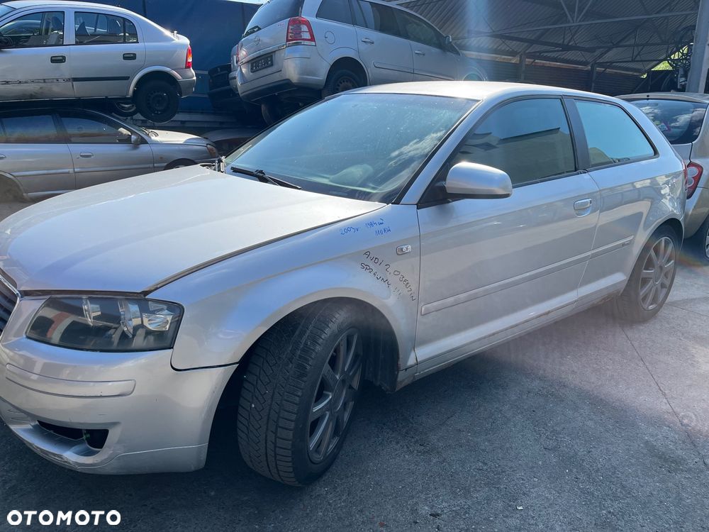 Drzwi prawe lewe Audi A3 8P 3D LY7W - 1