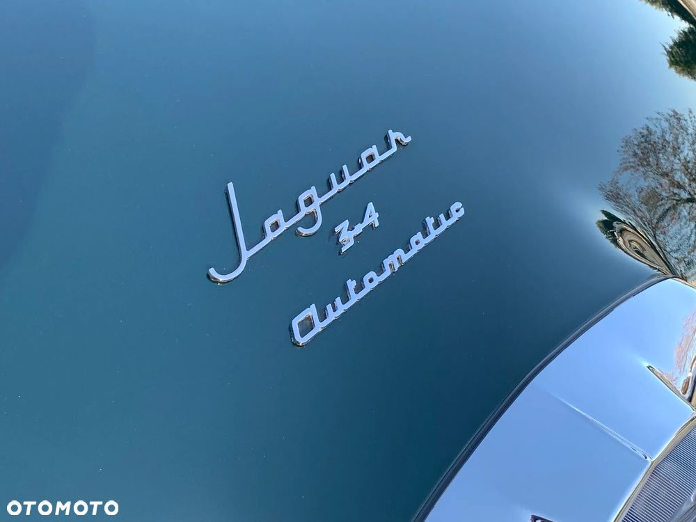 Jaguar MK II - 21
