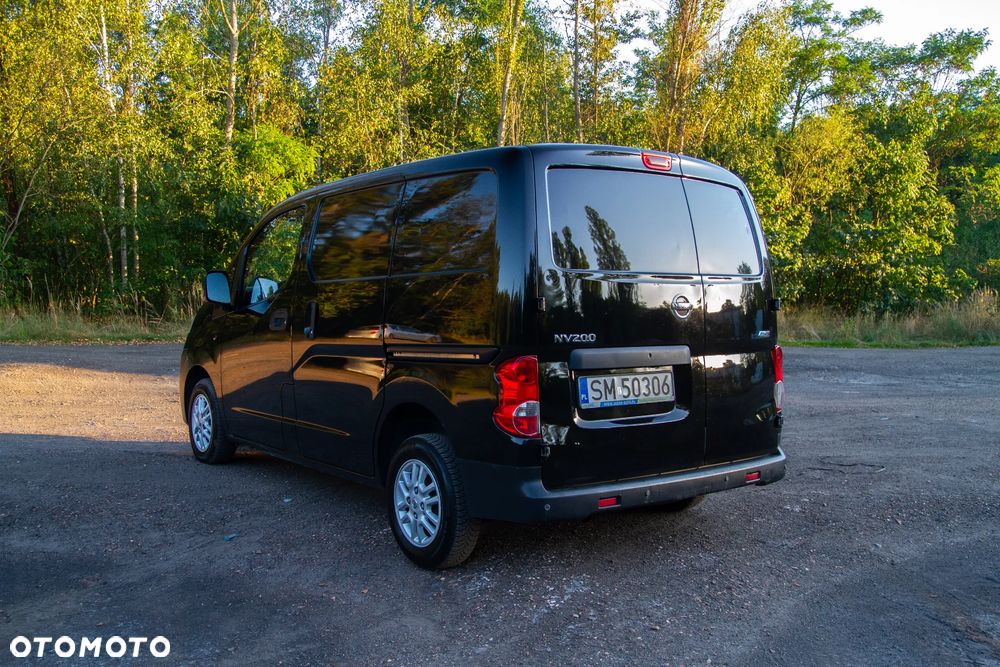 Nissan NV 200 - 4