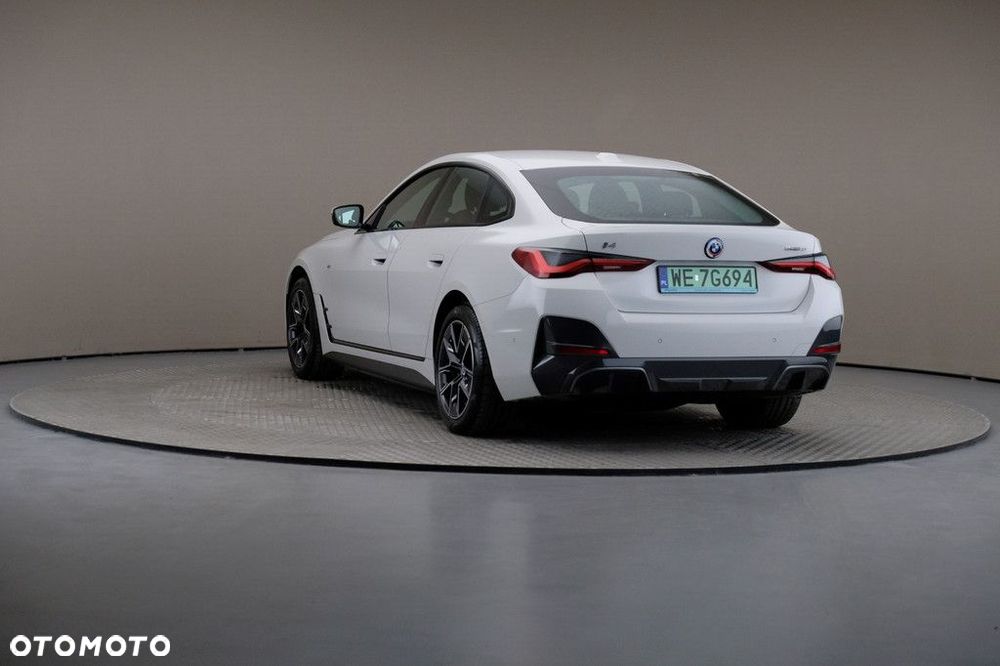 BMW i4 - 2