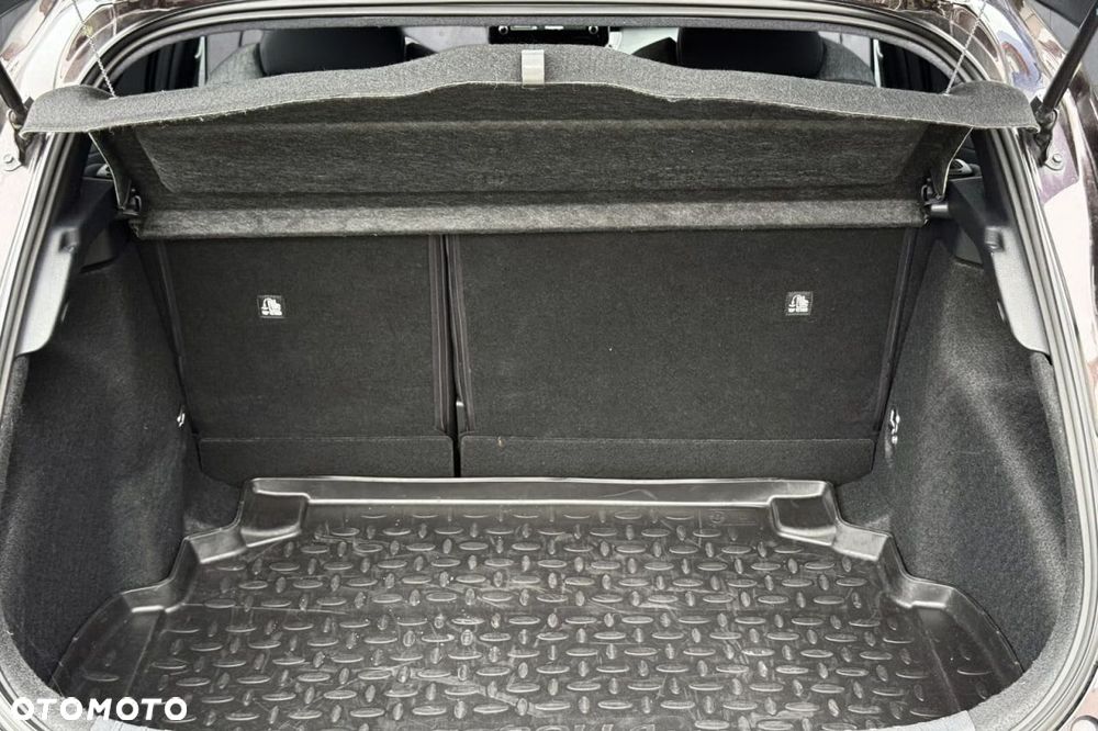 Toyota Corolla 1.8 Comfort - 18