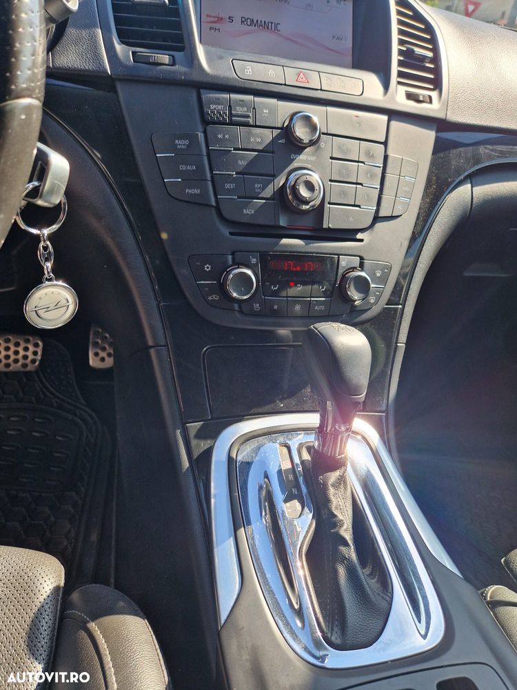 Opel Insignia - 11