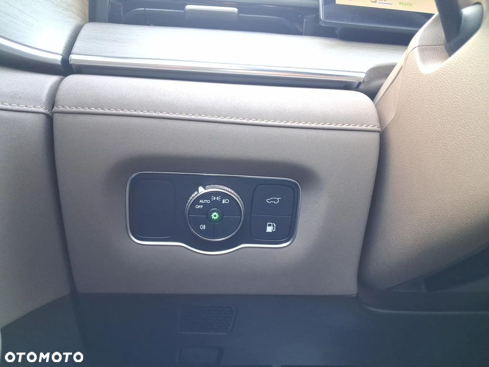 Chery Tiggo 8 1.5 T-GDI Super Hybrid Prestige DCT - 23