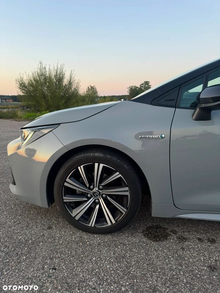 Toyota Corolla 1.8 Hybrid Selection - 3