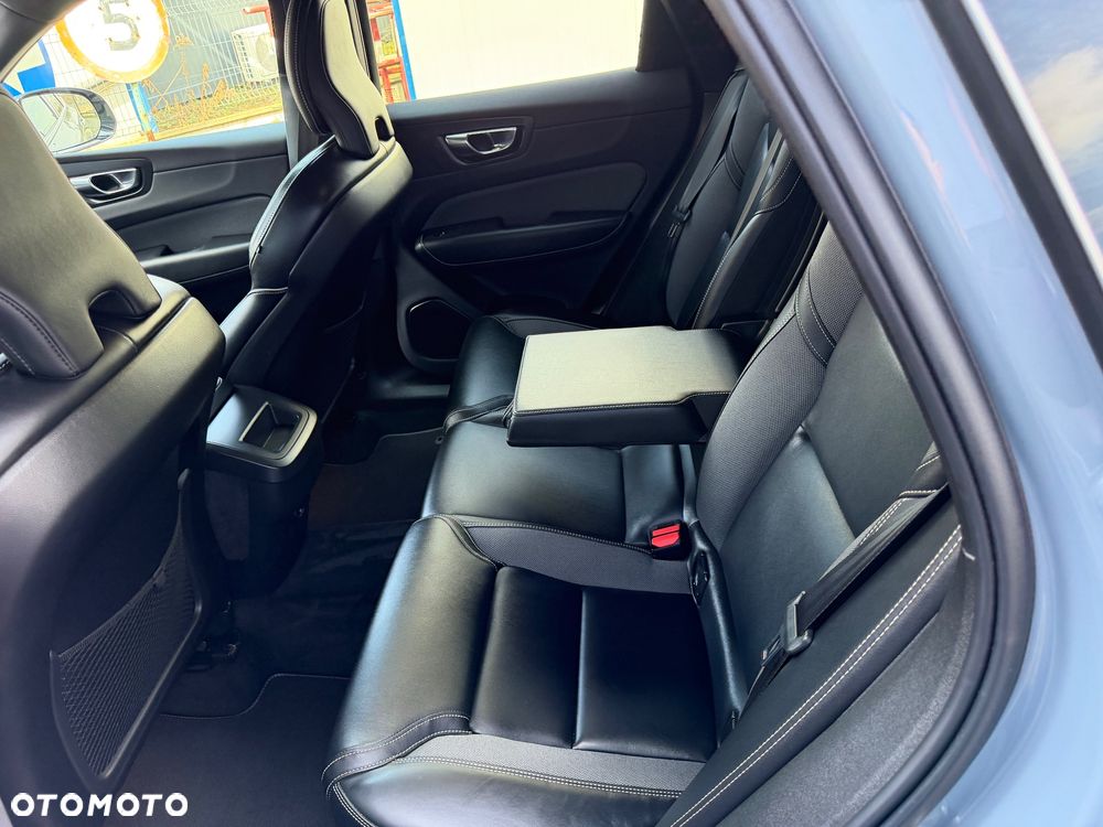 Volvo XC 60 B4 B Inscription - 30