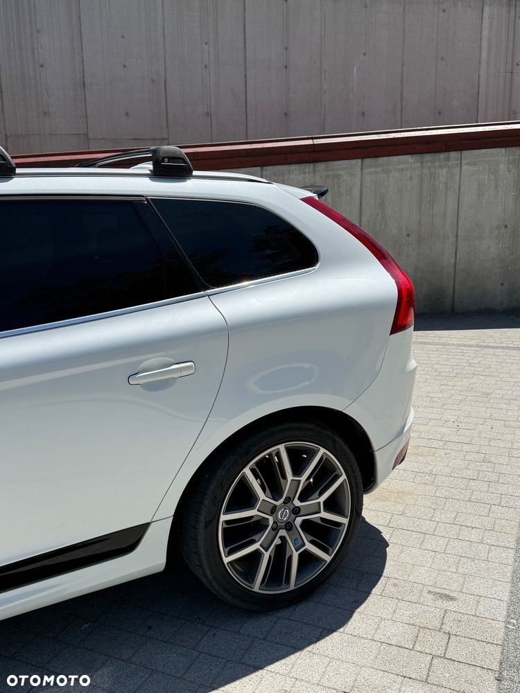 Volvo XC 60 D5 AWD Summum - 9