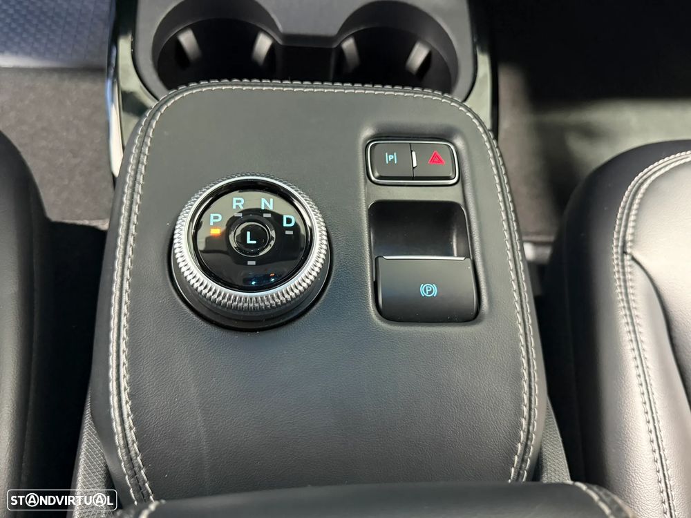 Ford Mustang Mach-E Standard - 33