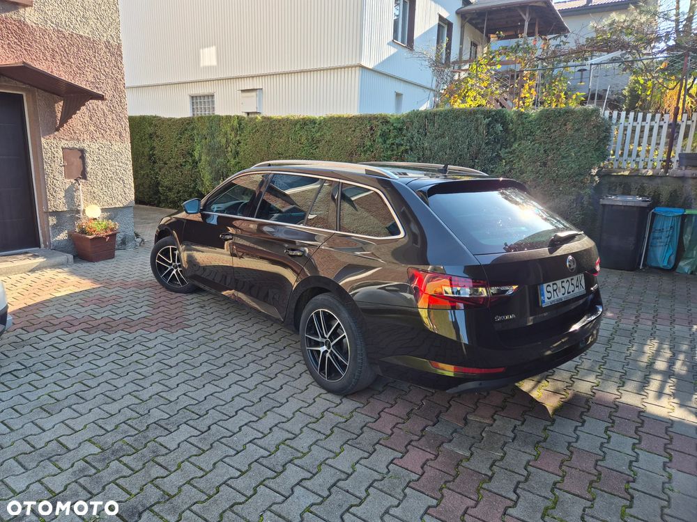 Skoda Superb 2.0 TDI Style DSG - 3