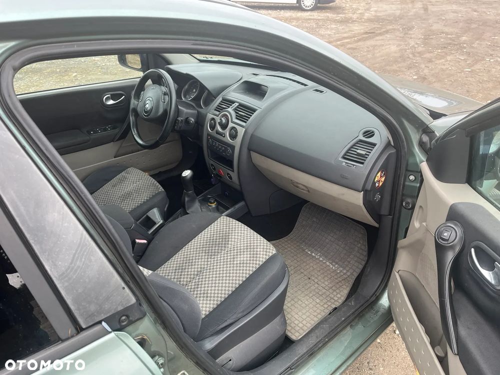 Renault Megane 1.6 Confort Authentique - 11