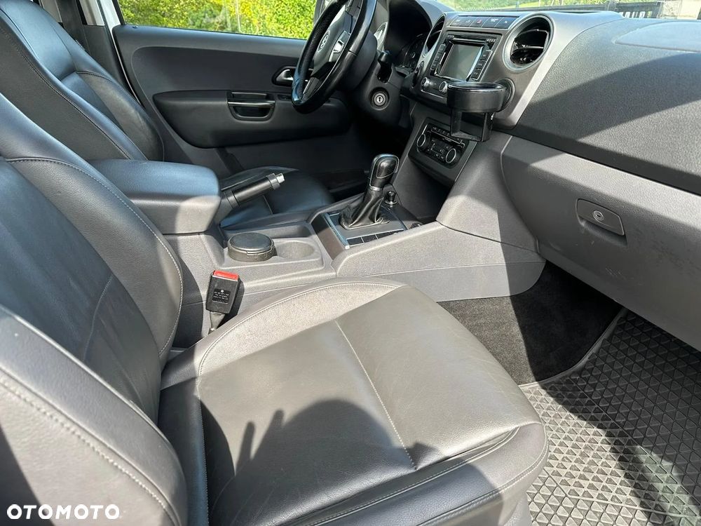 Volkswagen Amarok - 18