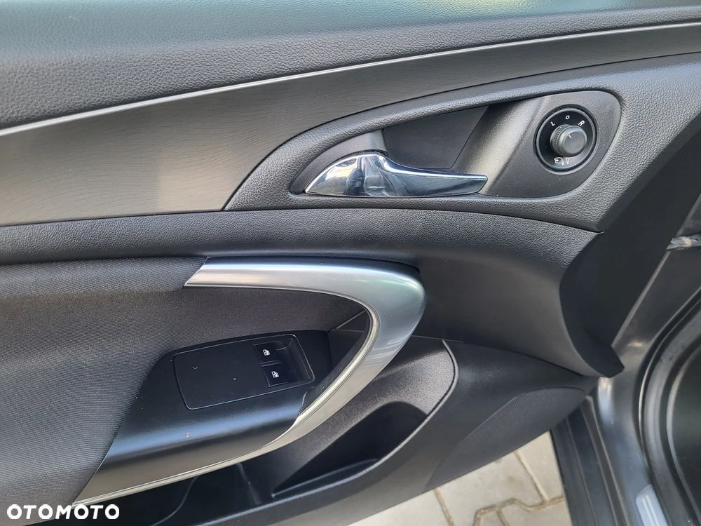Opel Insignia - 32