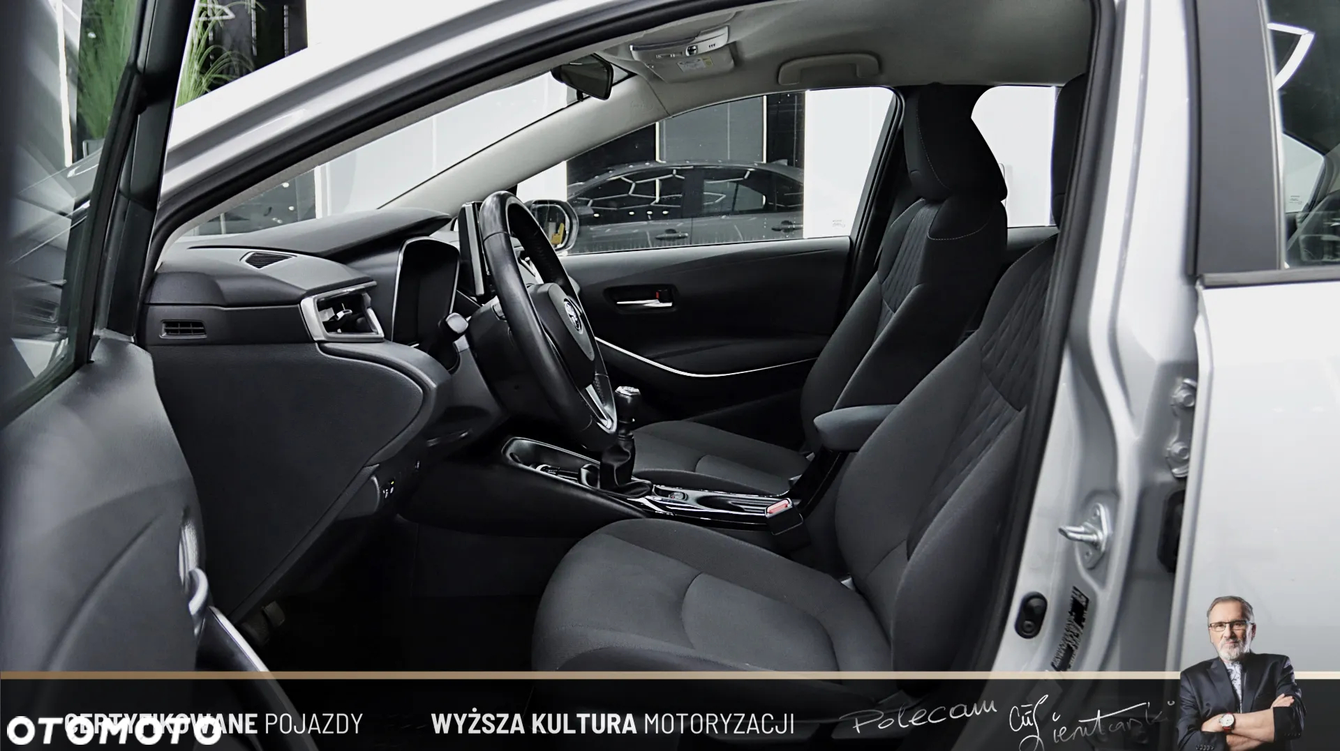 Toyota Corolla 1.6 Comfort - 17
