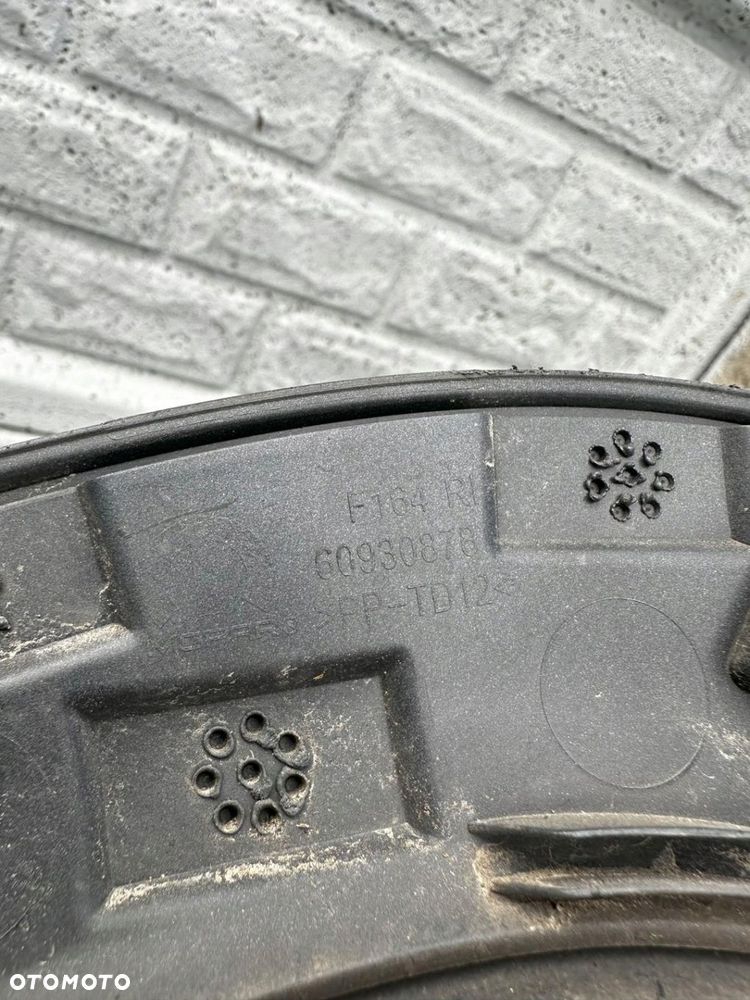 COMPASS II LIFT 20- LISTWA NA BŁOTNIK PRAWY PRZÓD - 4