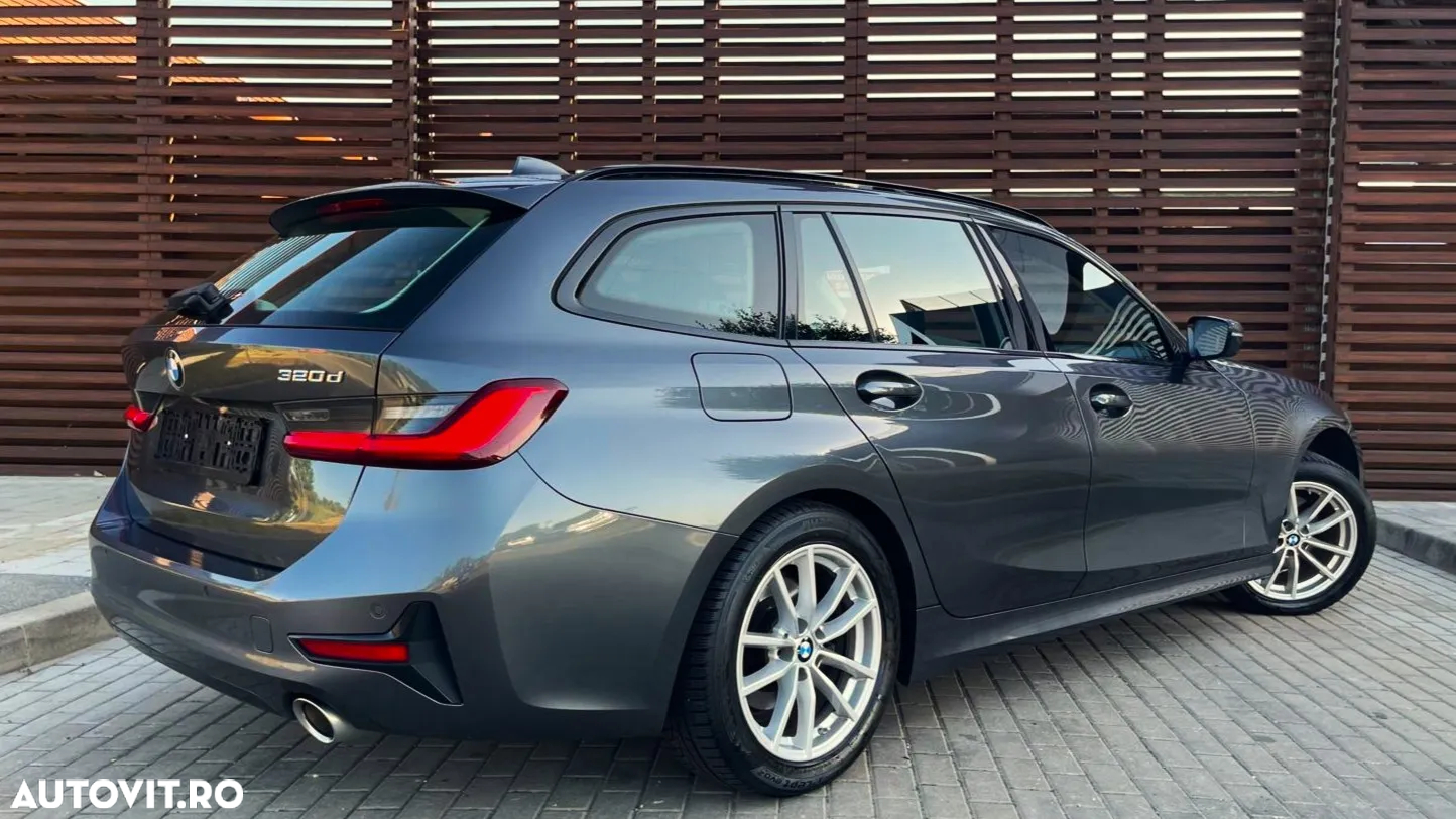 BMW Seria 3 320d Touring Aut. Sport Line - 9