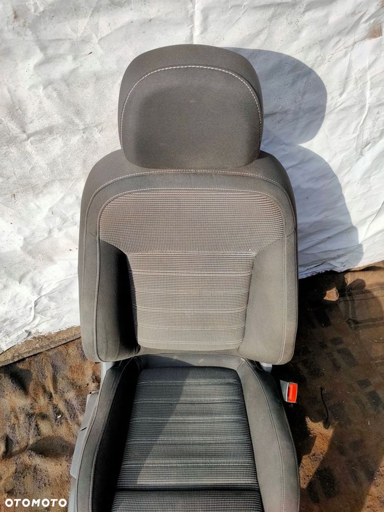 fotel prawy przód opel insignia a lift elektryczny - 4