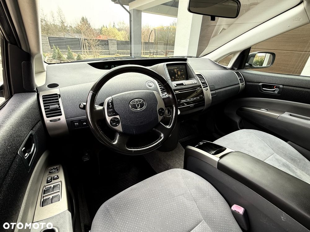 Toyota Prius 1.5 VVT-i Sol - 16