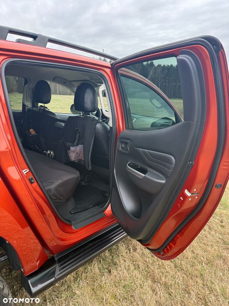 Mitsubishi L200 2.2 d DC Power Instyle Plus - 16