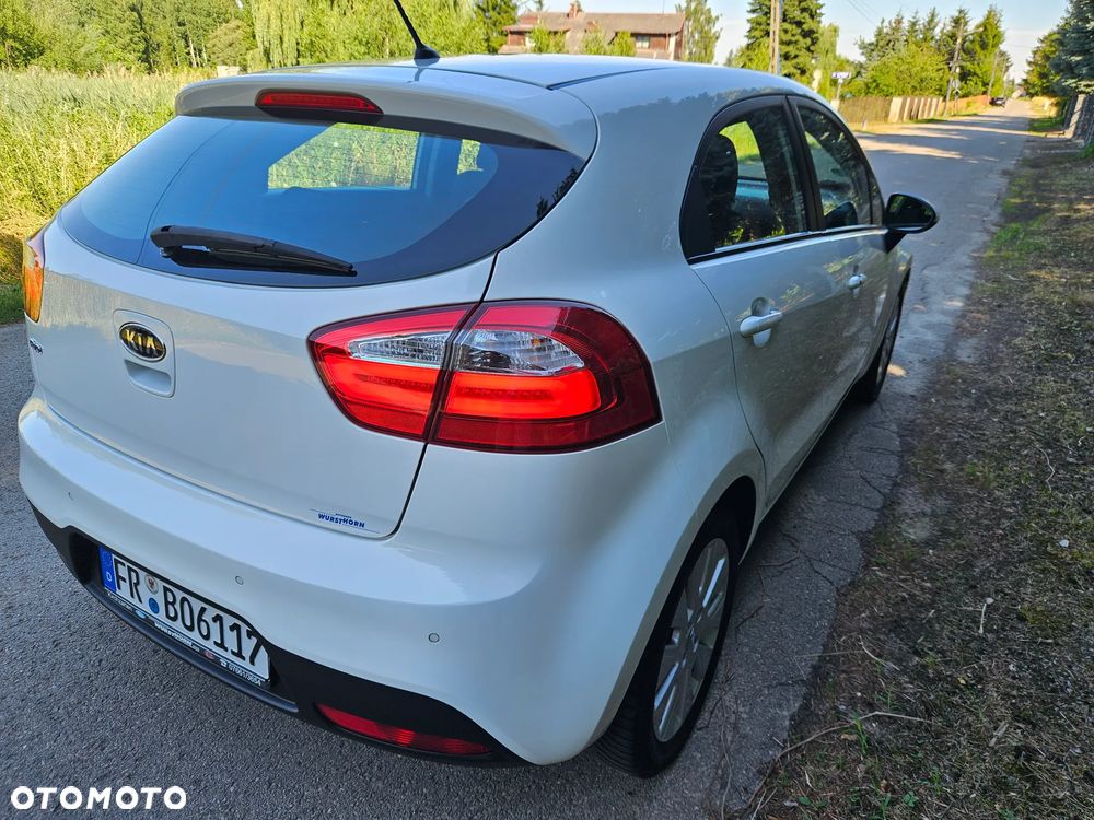 Kia Rio 1.2 Business Line - 11