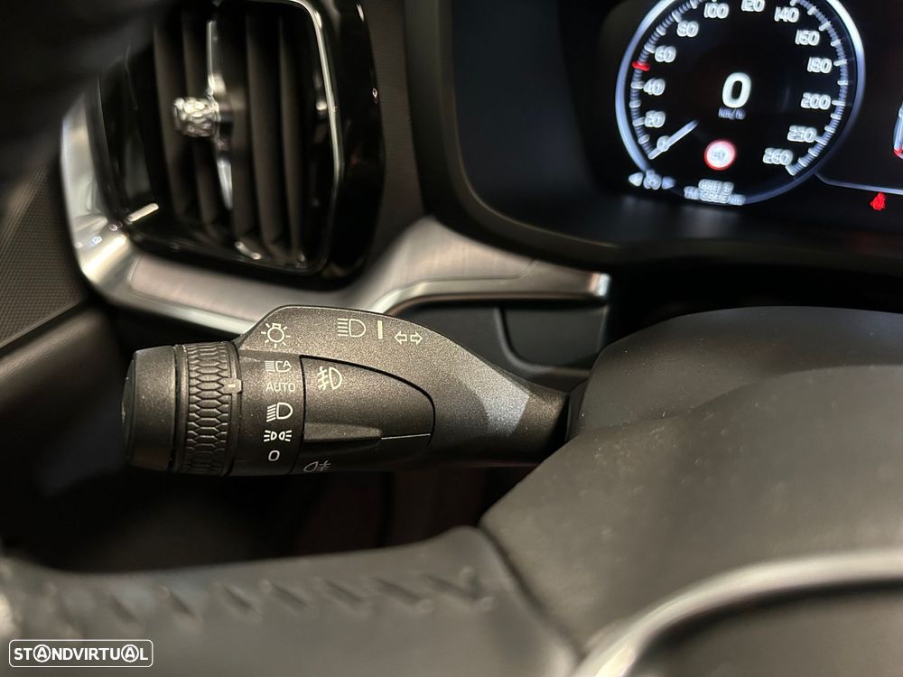 Volvo V60 2.0 T6 AWD TE Inscription Expression - 35