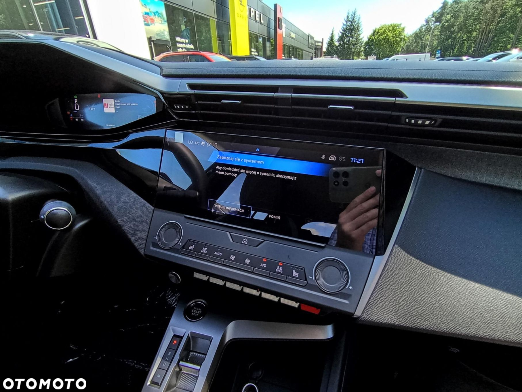 Peugeot 408 - 26