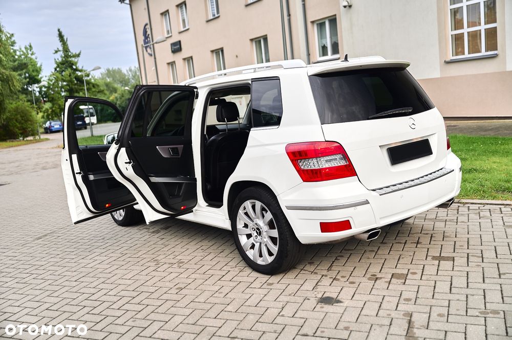 Mercedes-Benz GLK 220 CDI DPF BlueEFFICIENCY 7G-TRONIC - 21