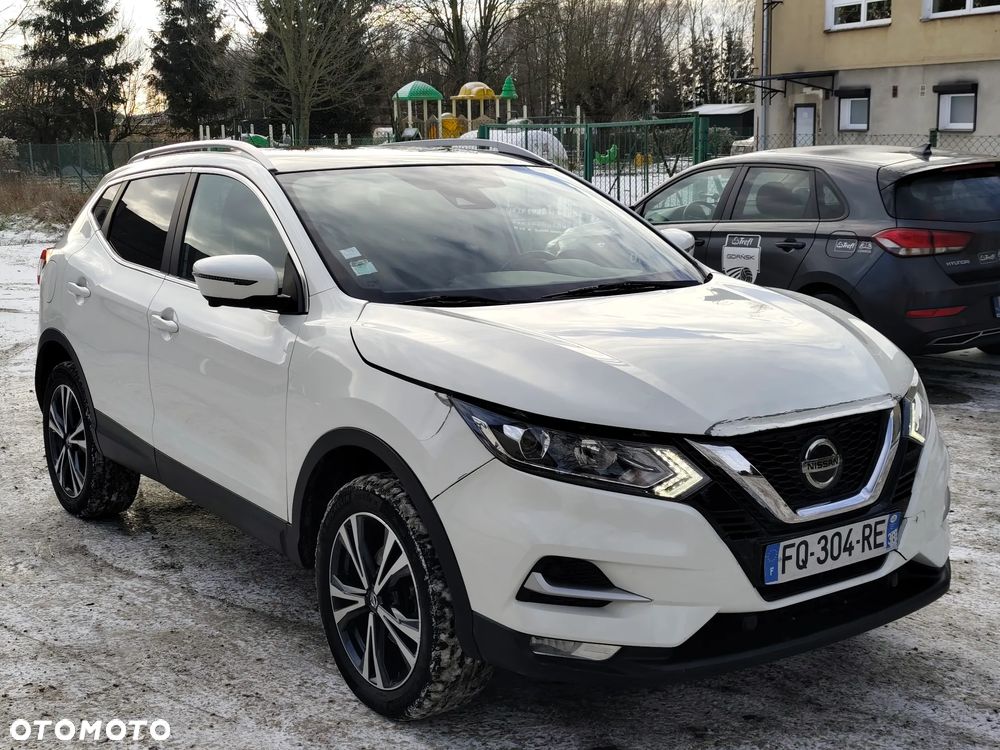 Nissan Qashqai 1.5 dCi TEKNA - 6
