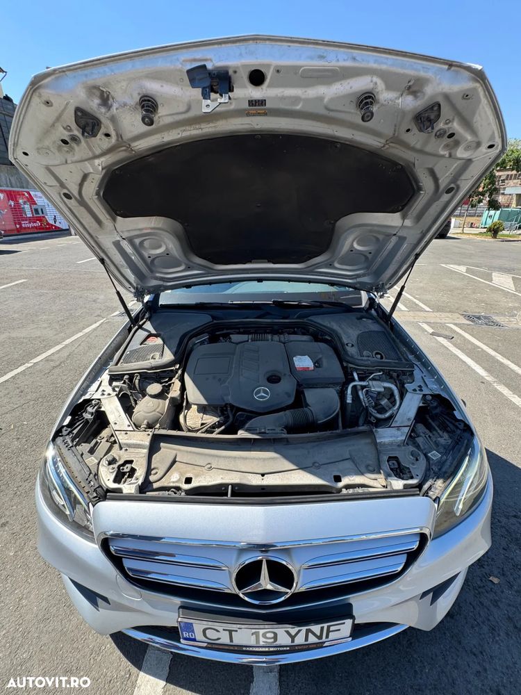 Mercedes-Benz E 220 d 9G-TRONIC AMG Line - 10