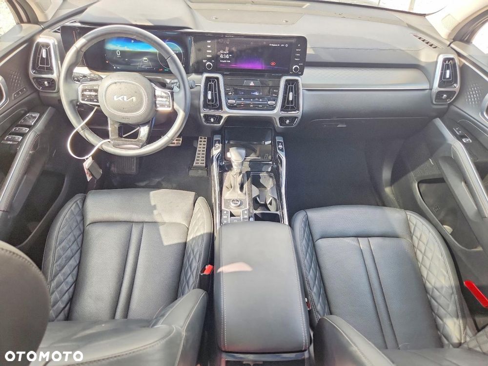 Kia Sorento - 10