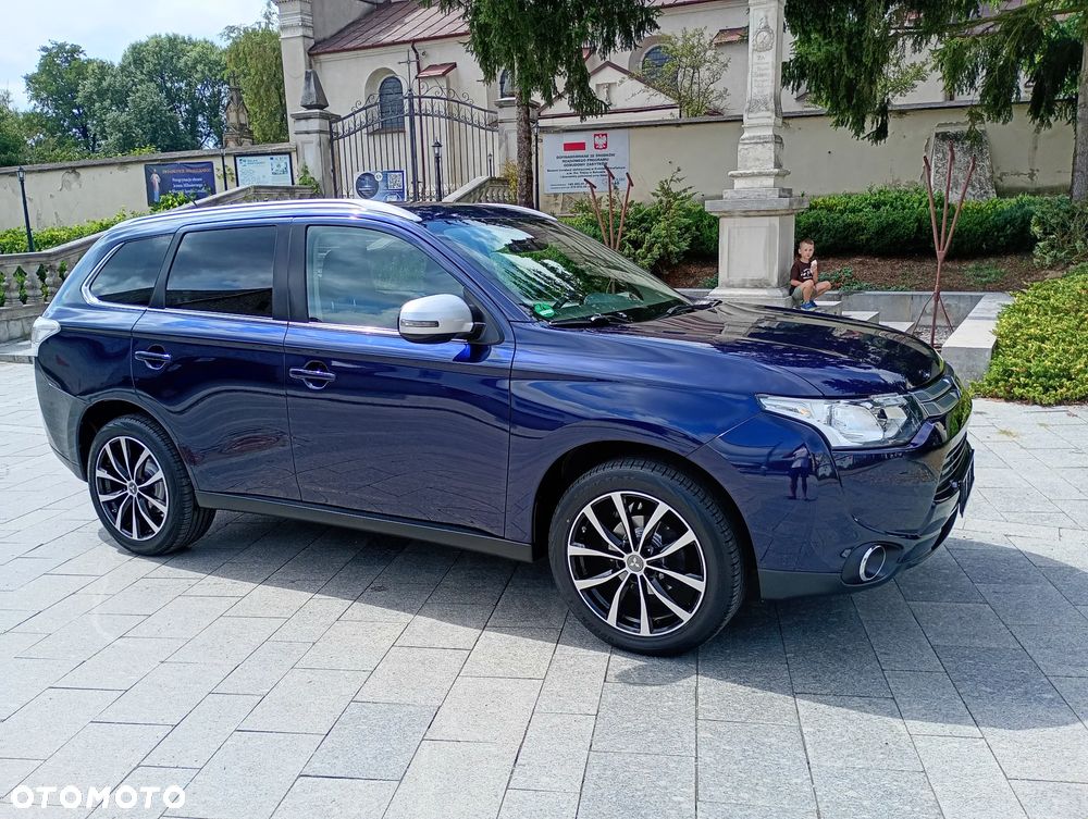 Mitsubishi Outlander 2.0 2WD Inform - 9