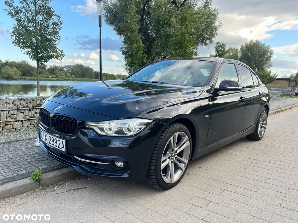 BMW Seria 3 330i xDrive Sport Line - 29