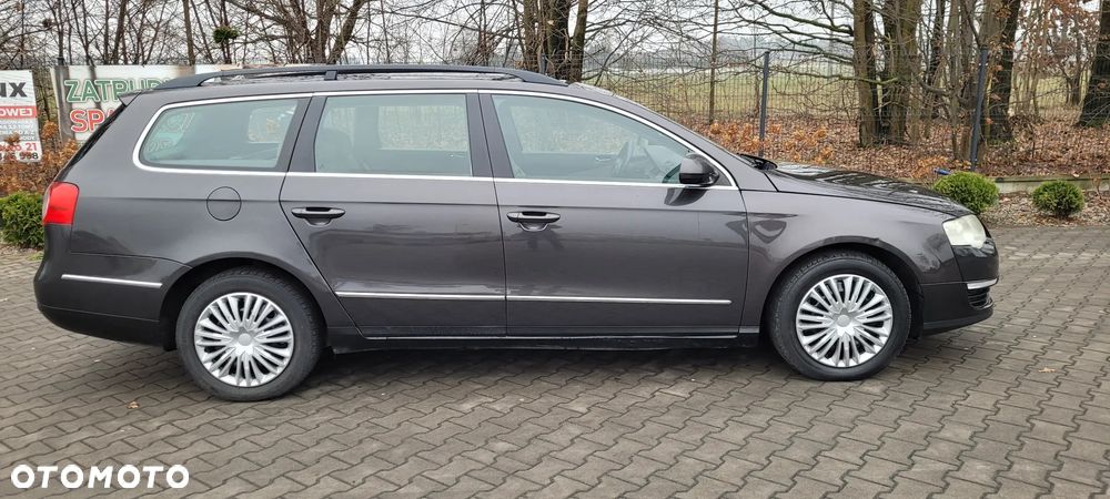 Volkswagen Passat - 4