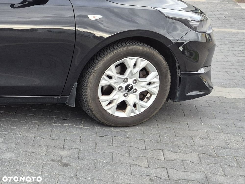 Kia Ceed 1.5 T-GDI M - 8
