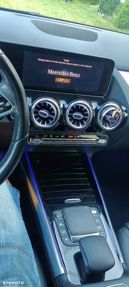 Mercedes-Benz GLA 200 Progressive - 30