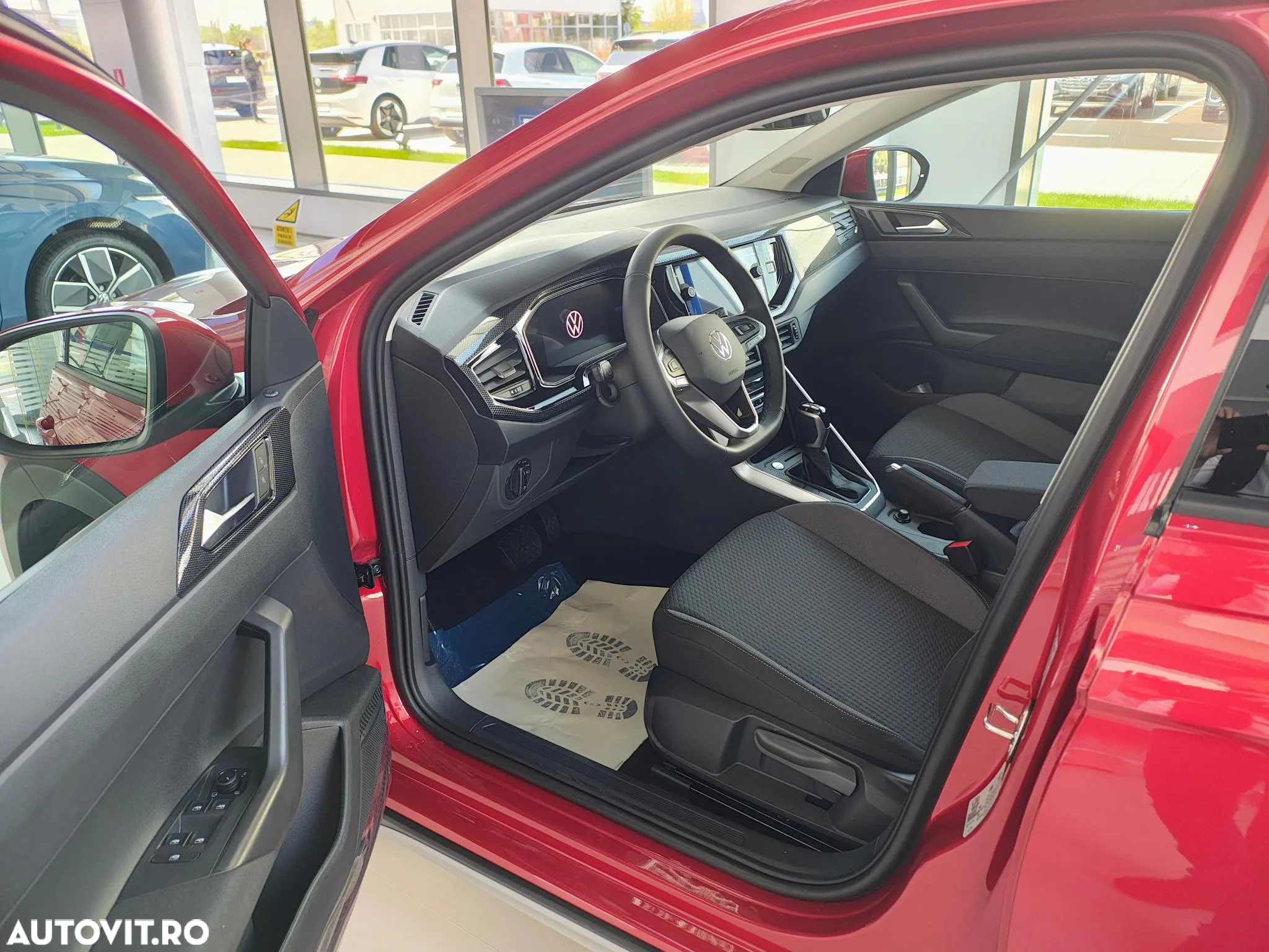 Volkswagen Taigo 1.0 TSI DSG Life - 8