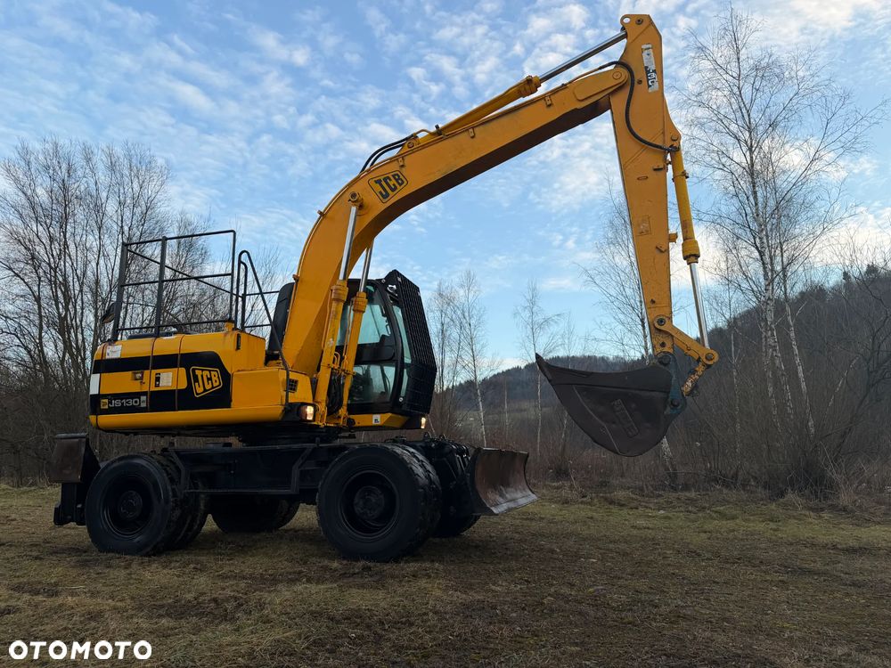 JCB JS130W Koparka Kołowa 13ton z Łapami podporami Hydr.! Najlepszy niezawodny Silnik ISUZU 105 KM. Długie ramię PLUS. Sprowadzona z Norwegii Pracowała przy śmieciach! ZADBANA bez luzów i wycieków! KLIMA. Zamki na tłokach. Potężna moc! Okazja TANIO! - 4