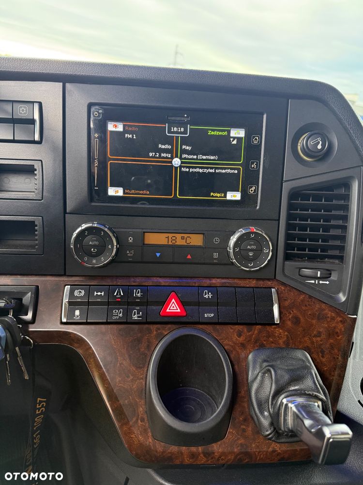 Mercedes-Benz Actros - 7