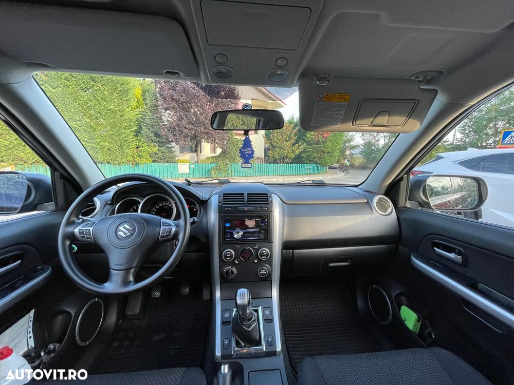 Suzuki Grand Vitara - 11