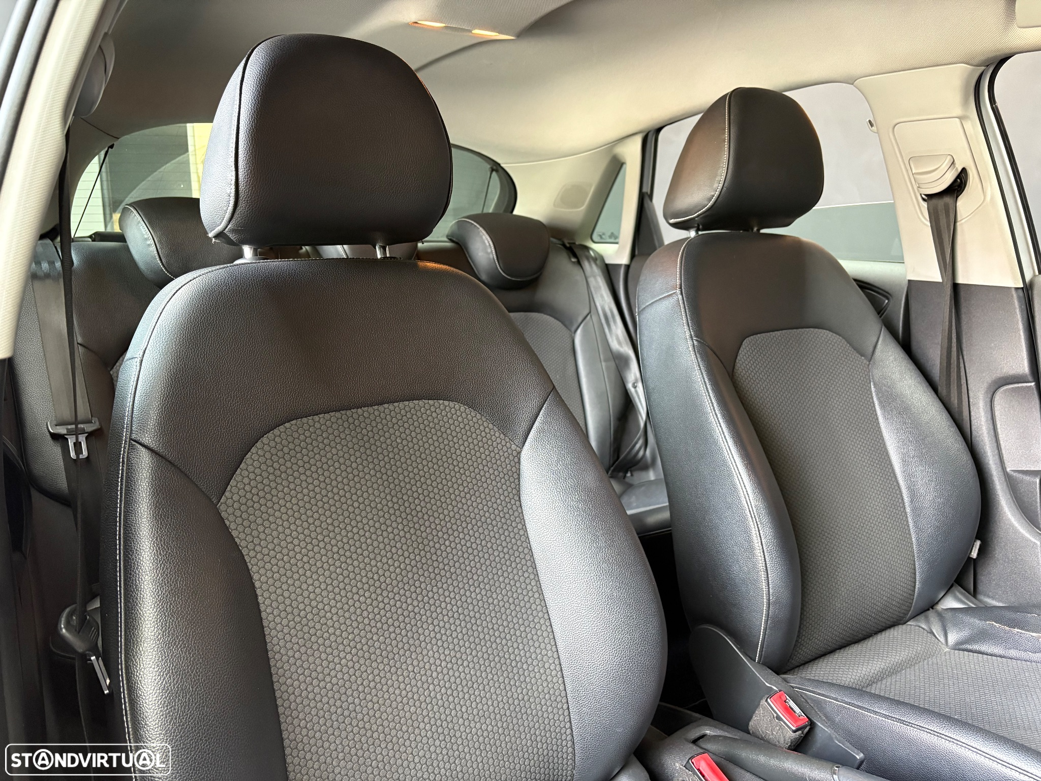 Audi A1 Sportback 1.6 TDI S-line - 11