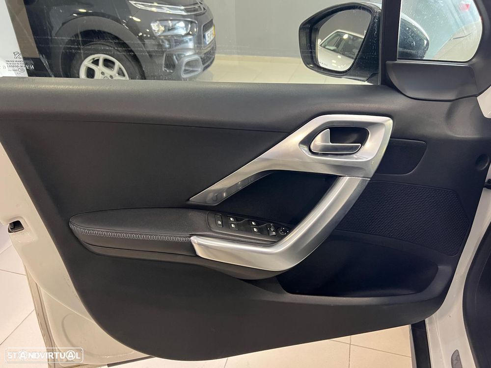 Peugeot 2008 PureTech 110 Stop&Start EAT6 Crossway - 13