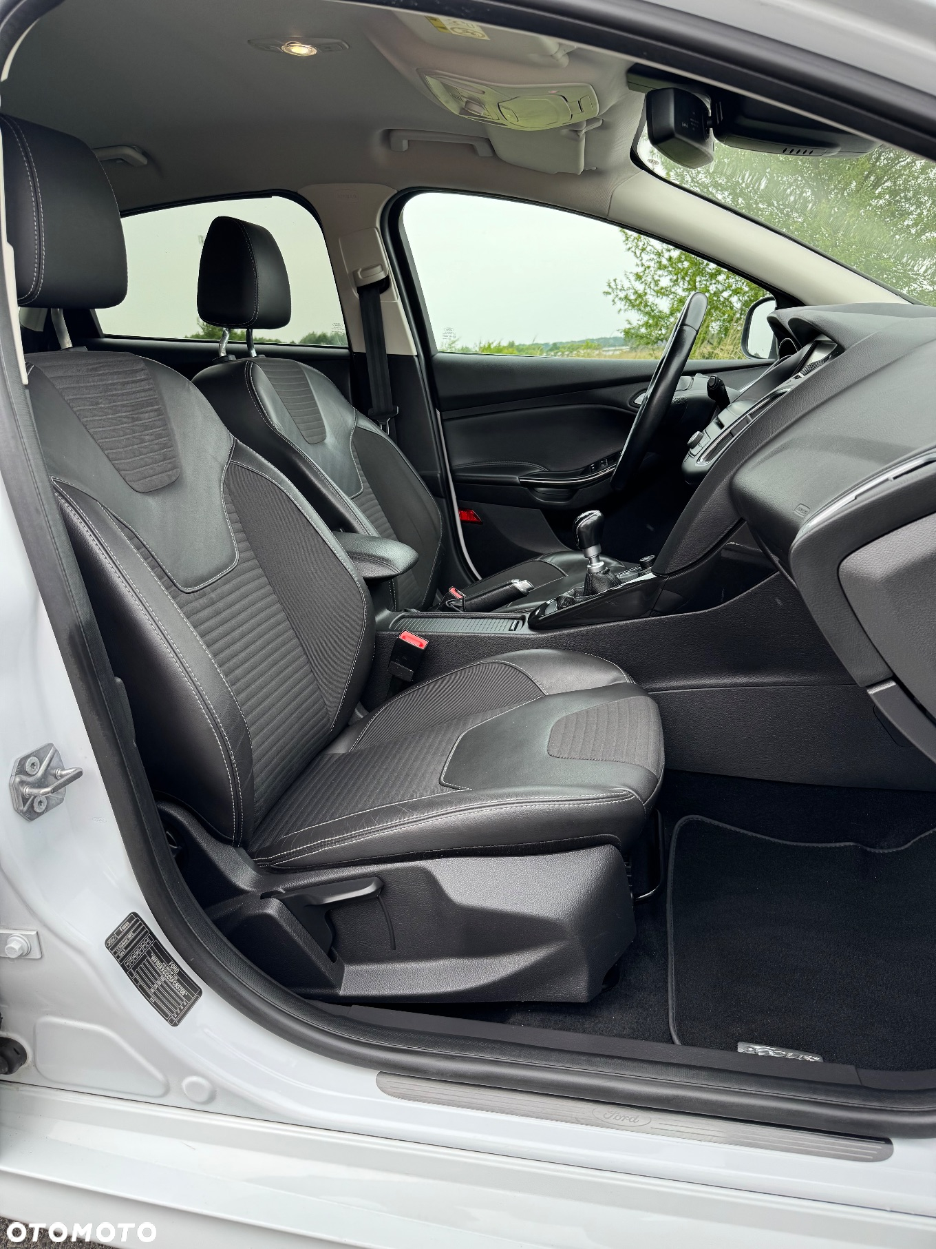 Ford Focus 1.5 EcoBoost Start-Stopp-System ST-LINE - 20