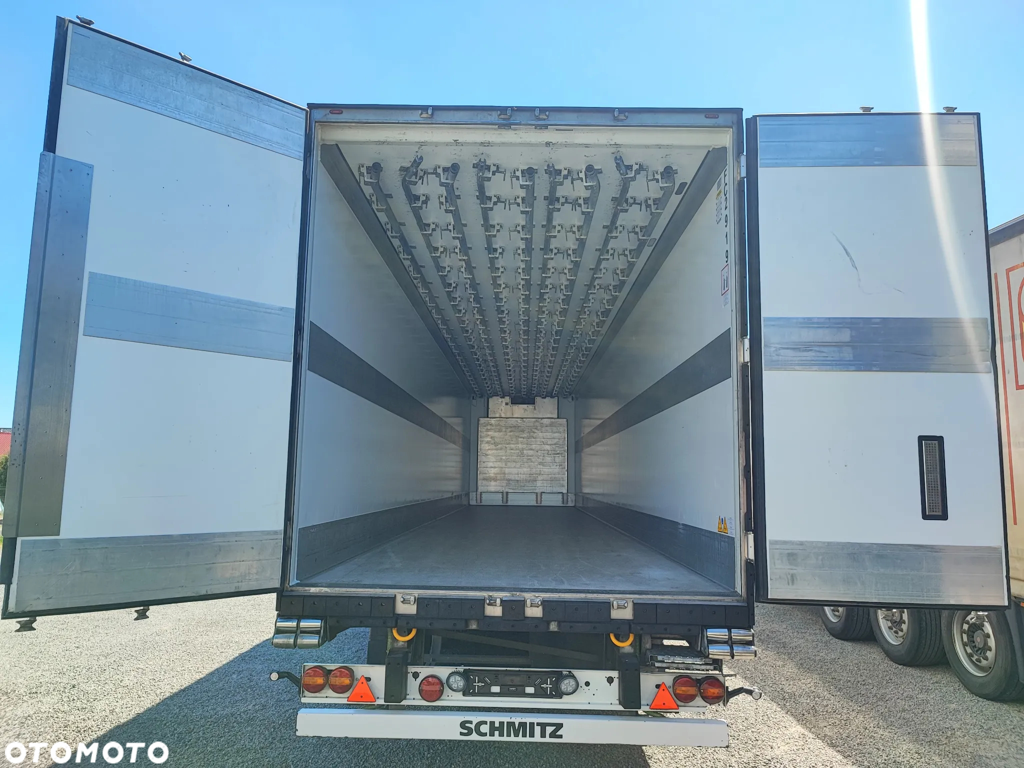 Schmitz Cargobull Hakówka THERMO KING - 6